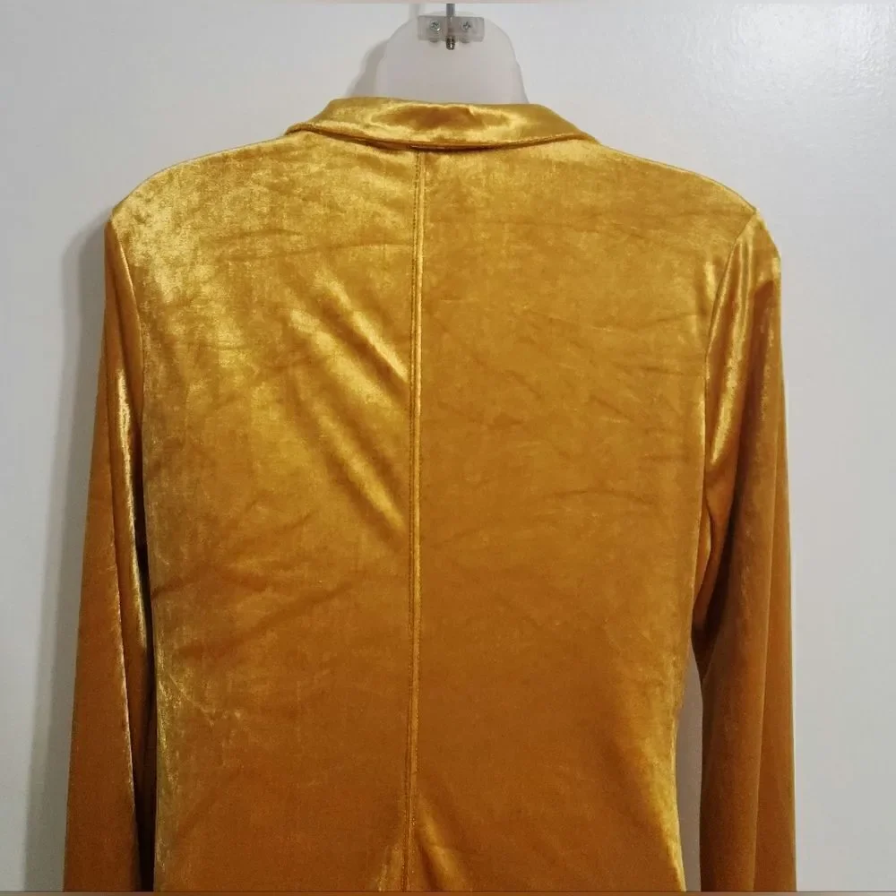 NWOT Free people Shayla Velvet Mini size M yellow